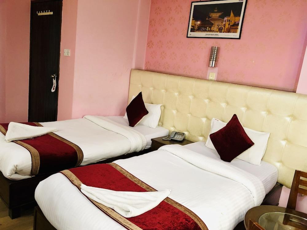 Backyard Hotel Katmandu Eksteriør bilde
